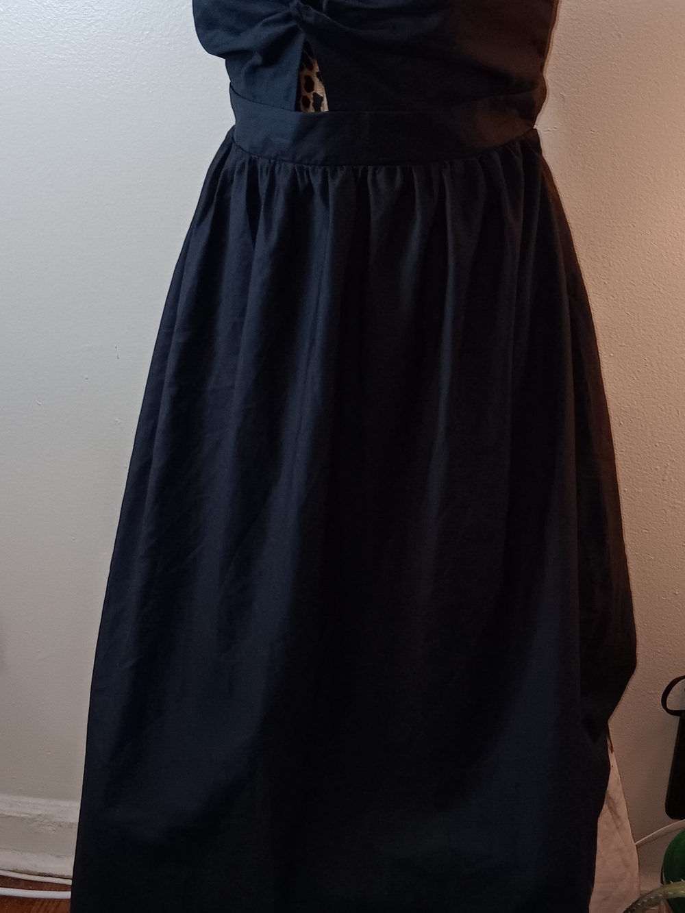 Cupshe Black to White Ombre Maxi Dress with Twist Front - Picture 5 of 14